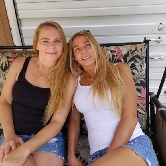 Meet your Posher, Colleen - Picture 4 of 4